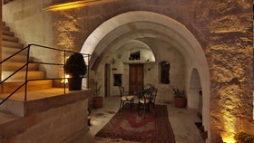 Phocas Cave Suites