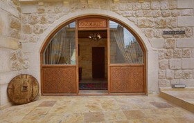 Ada Cave Suites
