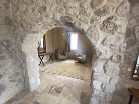 Ala Stone Hotel