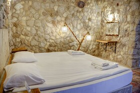 Ala Stone Hotel