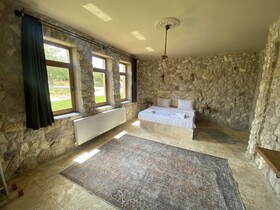 Ala Stone Hotel