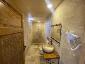 Ala Stone Hotel