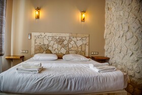 Ala Stone Hotel