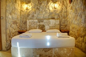 Ala Stone Hotel