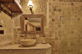 Aren Cave Hotel