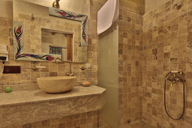 Aren Cave Hotel