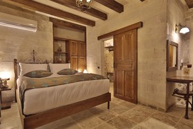 Aren Cave Hotel