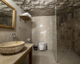 Avilla Cave Hotel