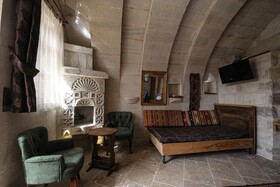 Avilla Cave Hotel
