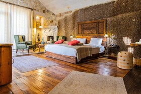 Aza Cave Hotel
