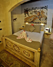 Caftan Cave Suites