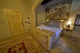 Caftan Cave Suites