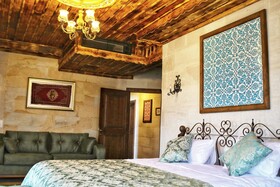 Caravanserai Inn Hotel