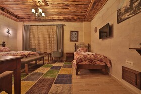 Caravanserai Inn Hotel
