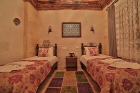 Caravanserai Inn Hotel