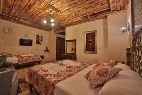 Caravanserai Inn Hotel