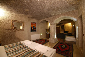 Elegance Cave Suites