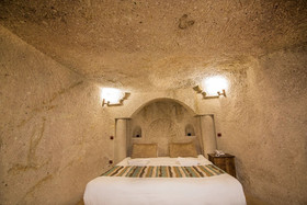Elegance Cave Suites