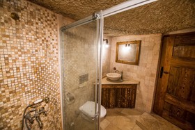 Elegance Cave Suites