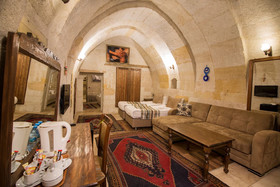 Elegance Cave Suites