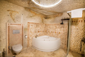 Elegance Cave Suites