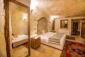 Elegance Cave Suites