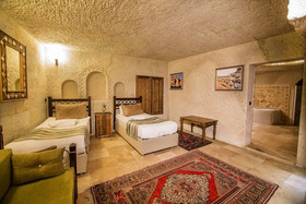 Elegance Cave Suites