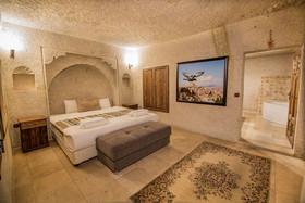 Elegance Cave Suites
