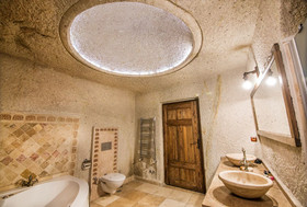Elegance Cave Suites