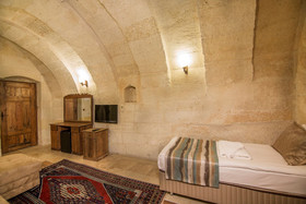 Elegance Cave Suites