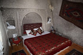 Elif Star Cave