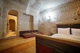 Emilys Cave House