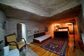 Emilys Cave House