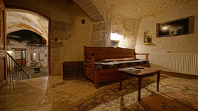 Charming Cave Hotel
