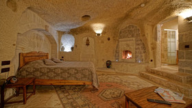 Charming Cave Hotel