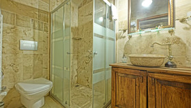 Charming Cave Hotel