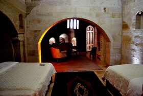 Family Cave Suite Hotel