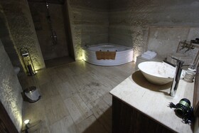 Family Cave Suite Hotel