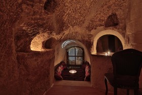 Harman Cave Hotel