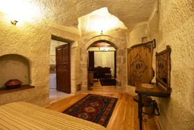 Harman Cave Hotel