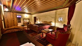 Harman Cave Hotel