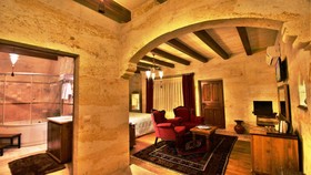 Harman Cave Hotel