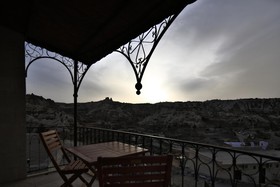 Harman Cave Hotel