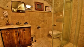 Harman Cave Hotel