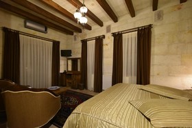 Harman Cave Hotel