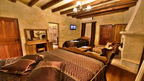 Harman Cave Hotel