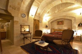 Harman Cave Hotel