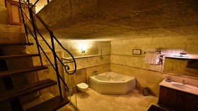 Harman Cave Hotel
