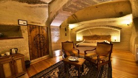 Harman Cave Hotel