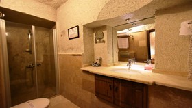 Harman Cave Hotel